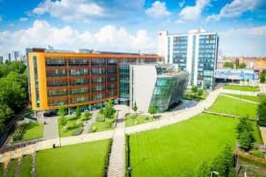 De Montfort University (DMU)